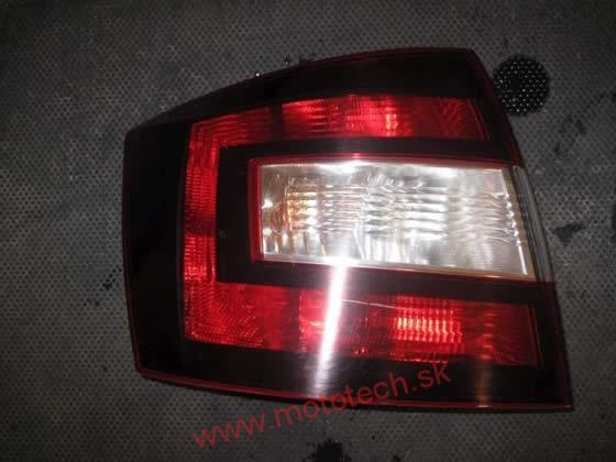 Zadné ľavé svetlo Rapid Spaceback, dymové - 5JJ945111A